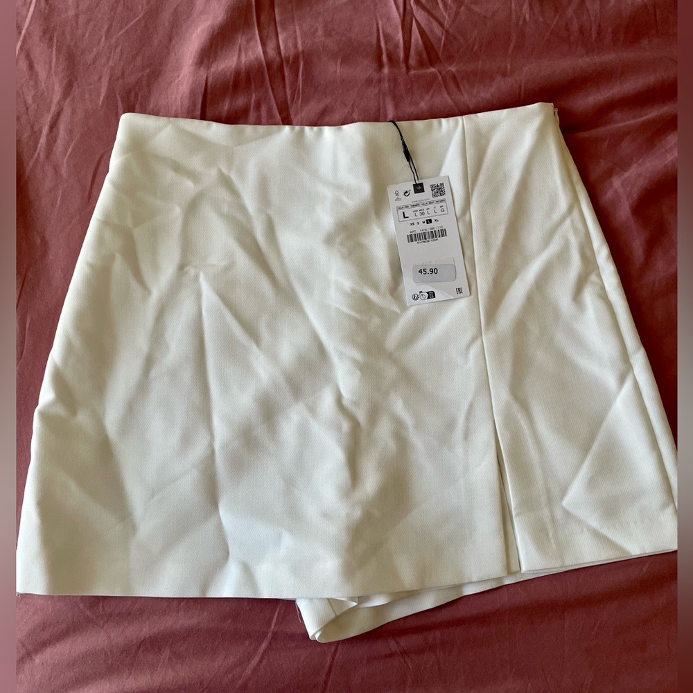 Zara Skort in White